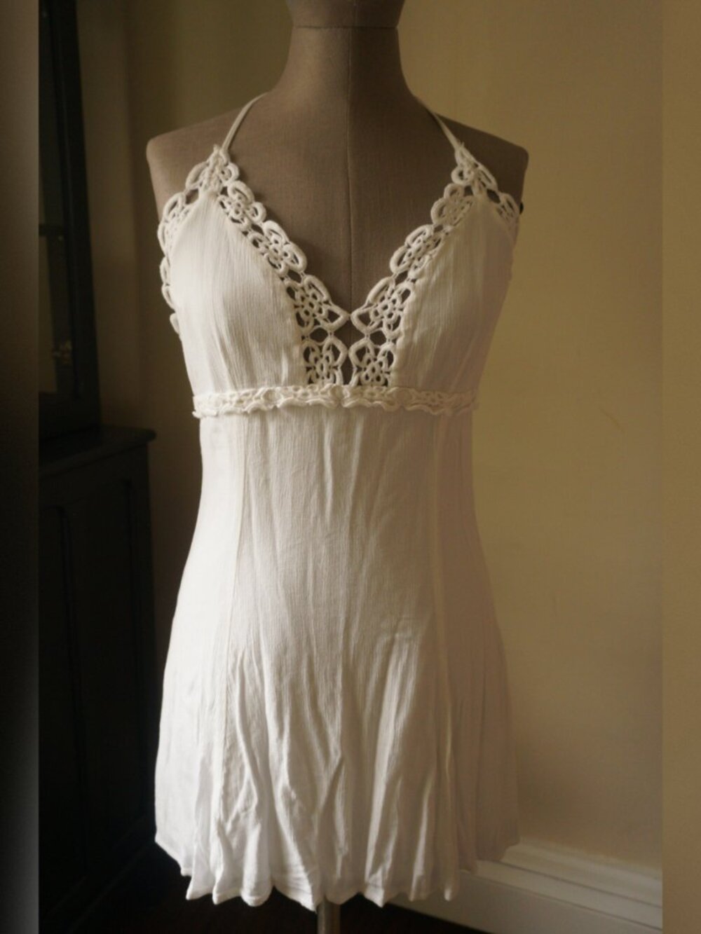 Forever 21 White Crochet Lace Halter Mini Dress, Size M